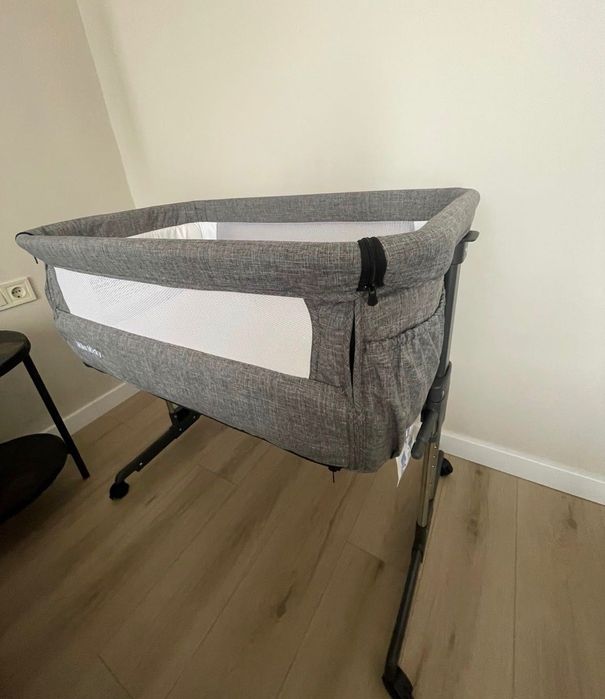 Next to Me para Bebe