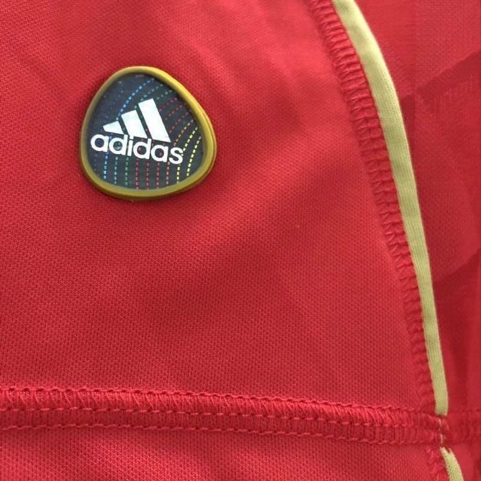 Футбольна ретро форма Ліверпуль сезону 10-11/ Футбольная ретро джерси