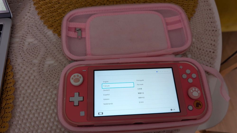 Switch Lite Różowy Animal Crossing