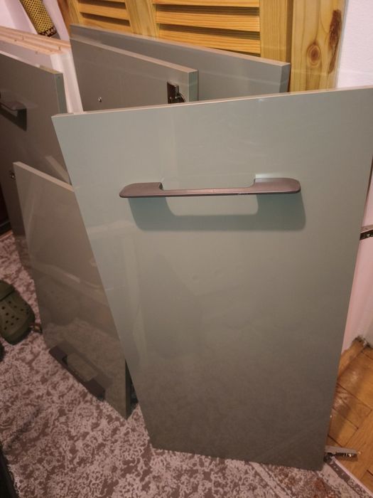 Drzwiczki IKEA do szafek np. kuchennych z rączkami i zawiasami, półki