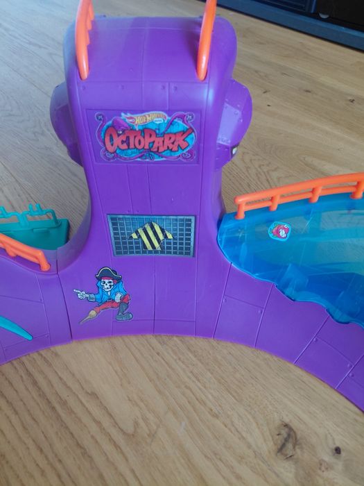 Skate park osmiornica hot wheels