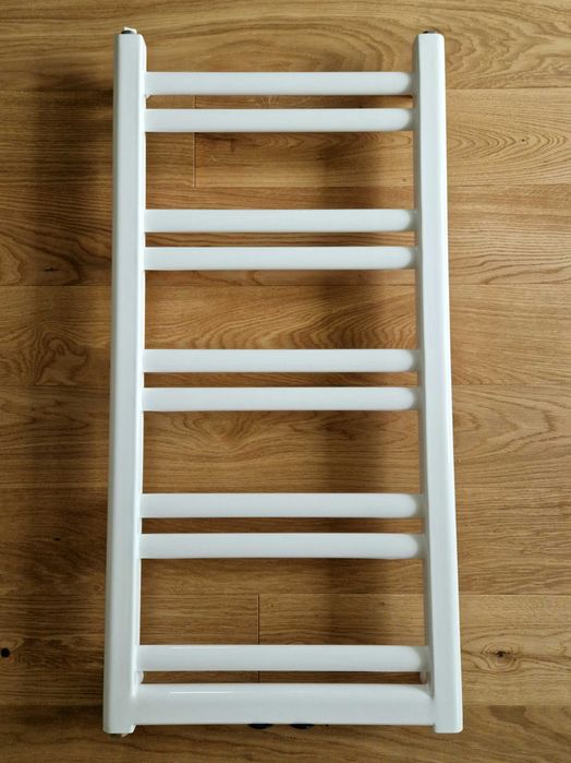 Grzejnik łazienkowy Regnis ŁEZKA RETRO 90x44cm wodno elektryczny biały