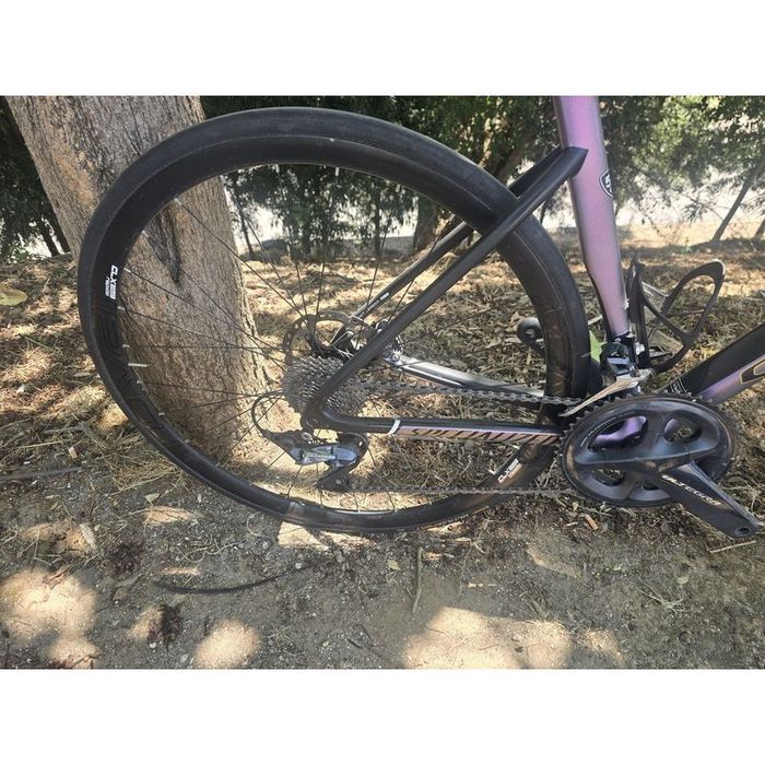 Bicicleta de carbono de disco m com ultegra