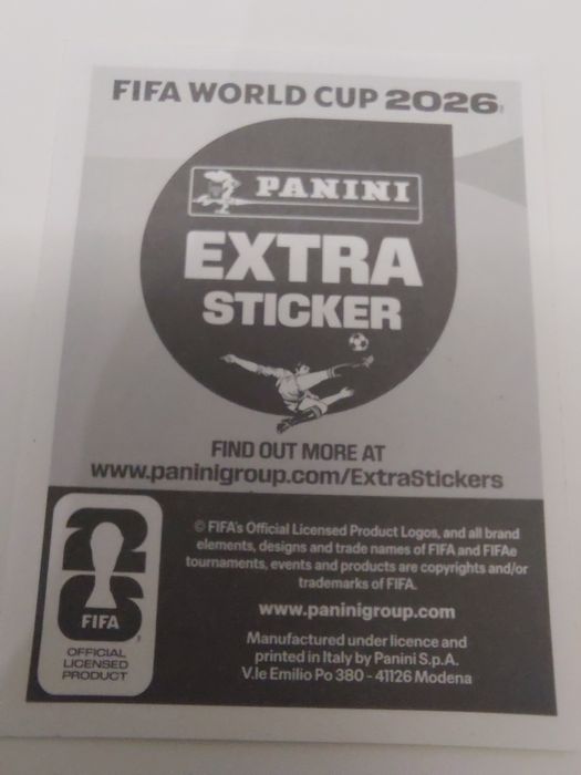 Extra sticker de luiz días gold