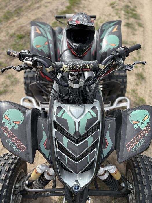 Yamaha raptor 660
