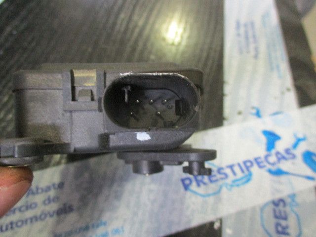 Motor da comporta da sofagem VOLKSWAGEN Passat (3B2)