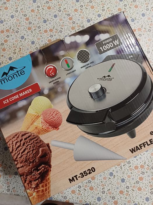 Вафельниця електрична