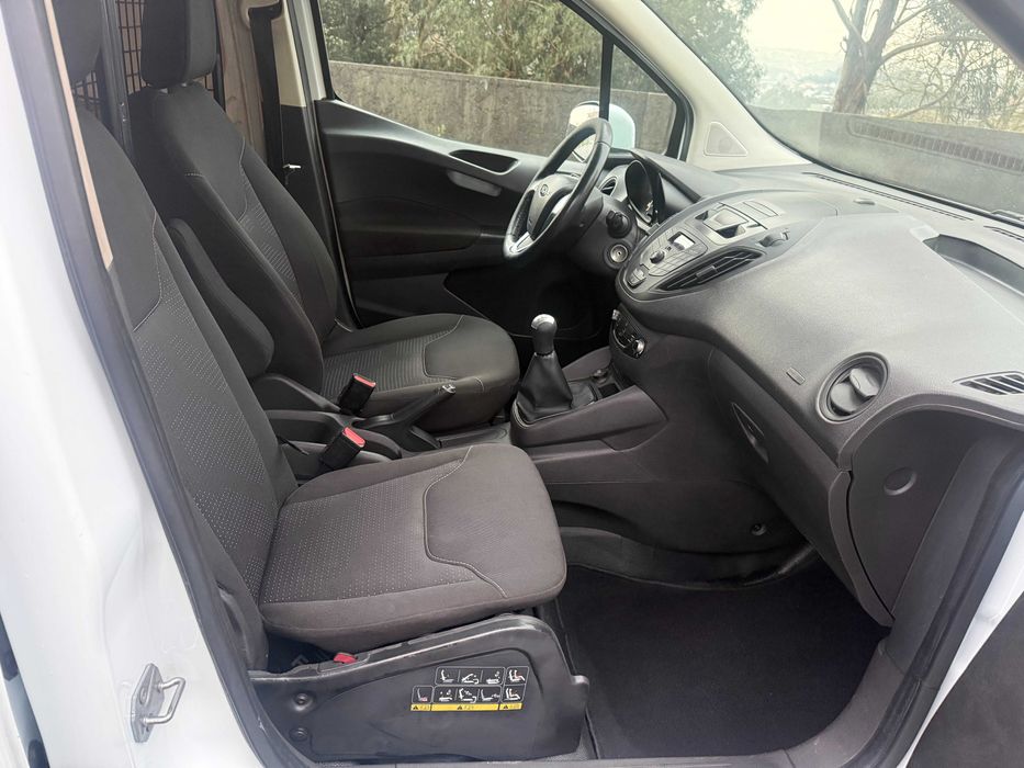 Ford Transit Courier Ano 2016