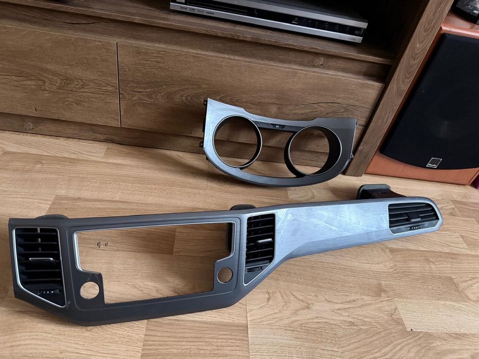 Radio WV Golf 5 04-08