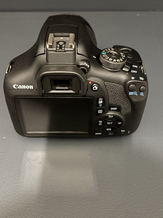 Aparat Canon EOS 2000D