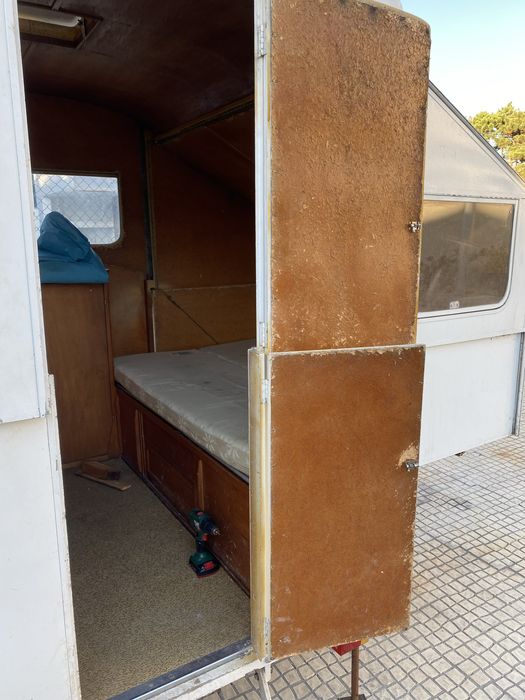 Caravana dobrável rígida / extensível – 2x cama casal