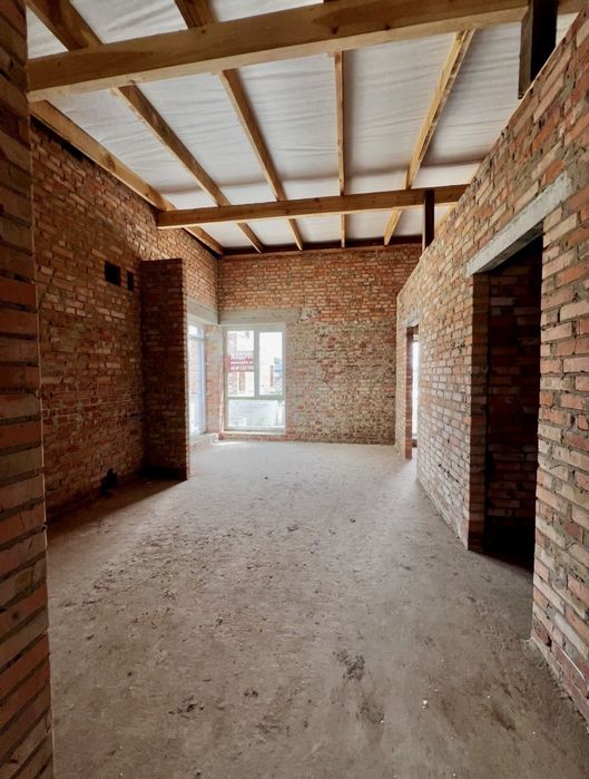 Кутовий котедж з ділянкою, продаж від забудовника. 14кВт світла