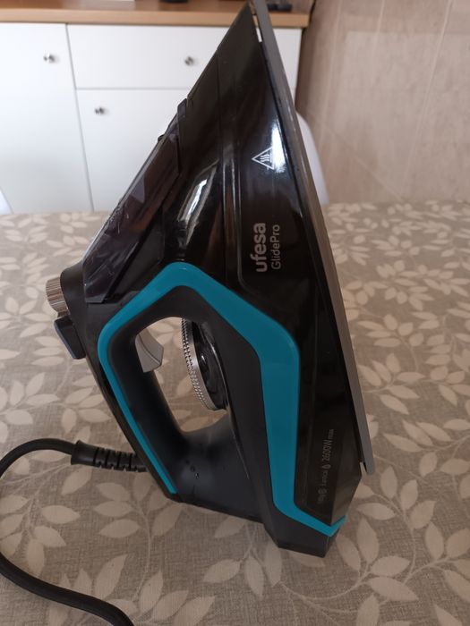 Ferro de engomar ufesa 2600w ( ler descrição)