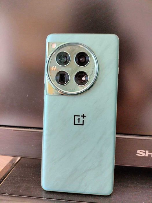 Обмен Глобальный OnePlus 12 (16/512GB), идеальное состояние