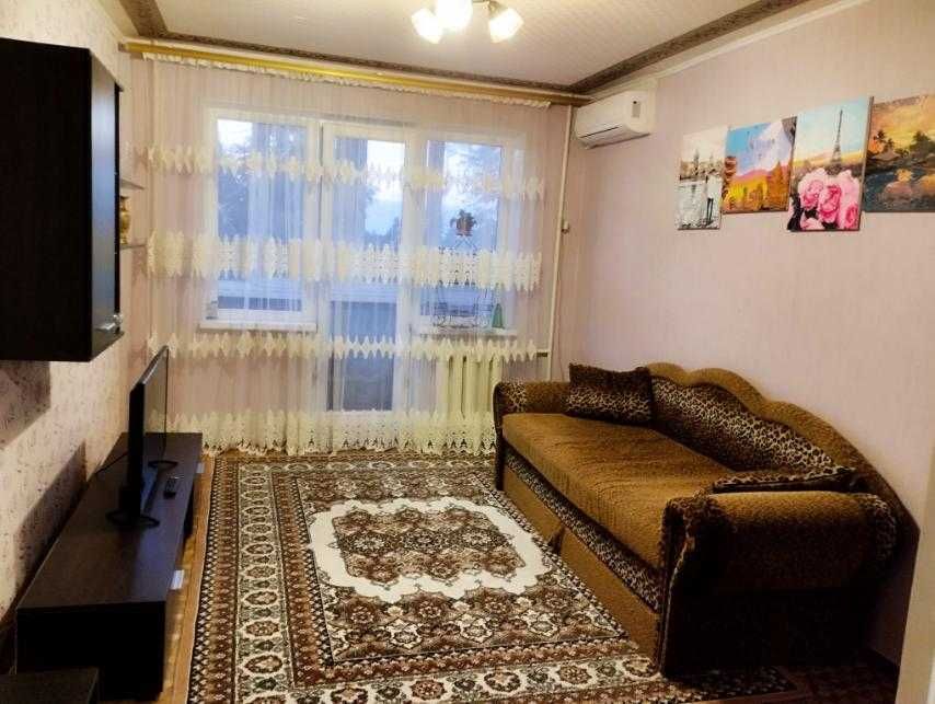 Продам трьохкімнатну квартиру