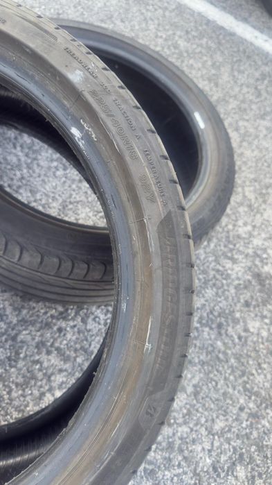 Pneus  BRIDGESTONE 225/40R18