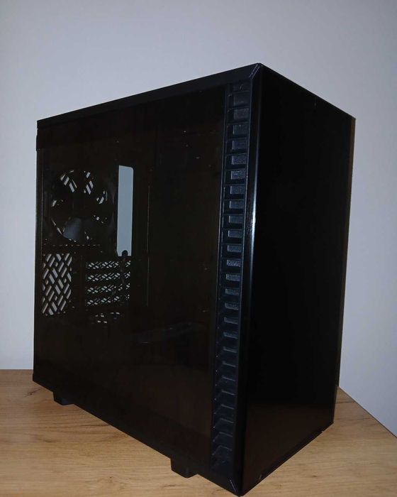 Obudowa komputera FRACTAL DESIGN Define 7 Mini Czarna TG Light Tint