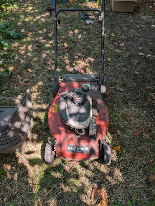 Kosiarka spalinowa do naprawy