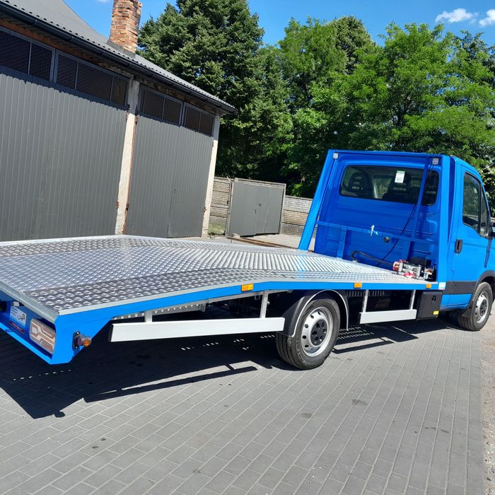 najazd zabudowa platforma  auto laweta producent