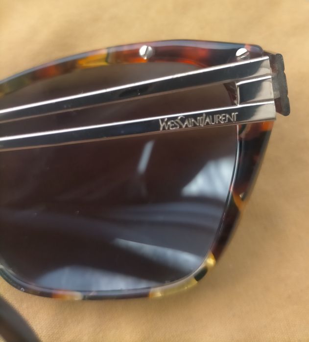 Óculos de sol Yves Saint Laurent