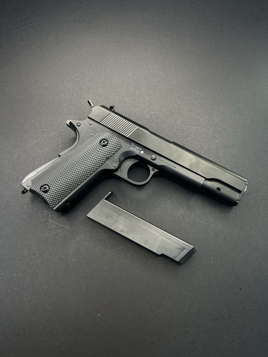 Топовий іграшковий пістолет Кольт 1911 з металу - модель Cyma ZM19