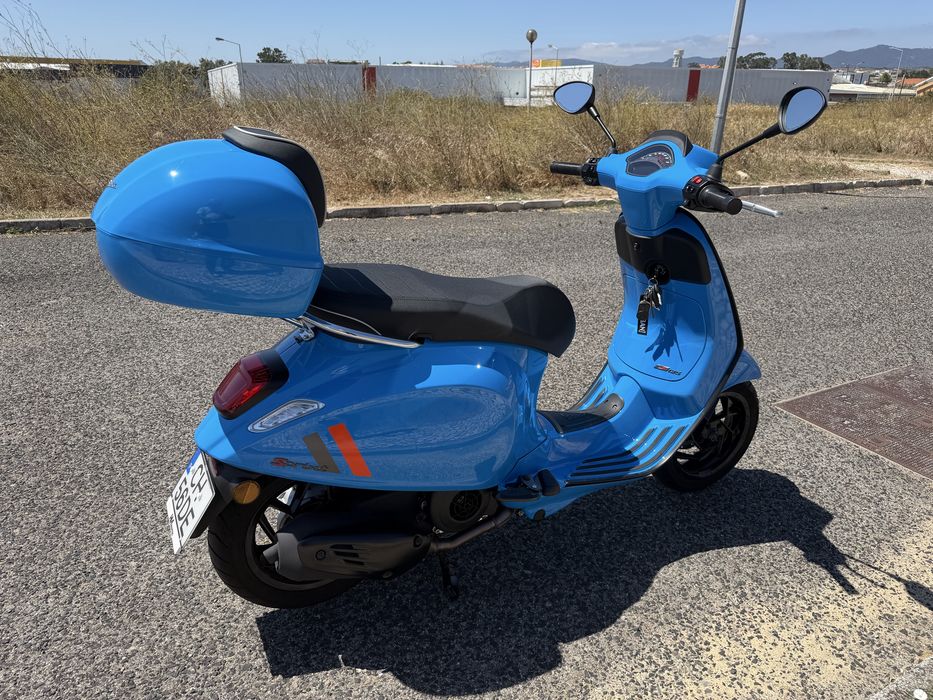 Vespa Sprint 125s