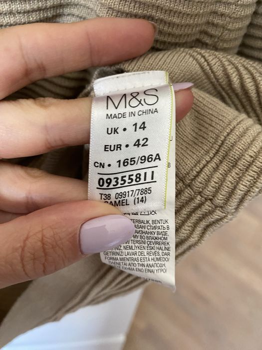 Dzianinowa sukienka Marks&Spencer