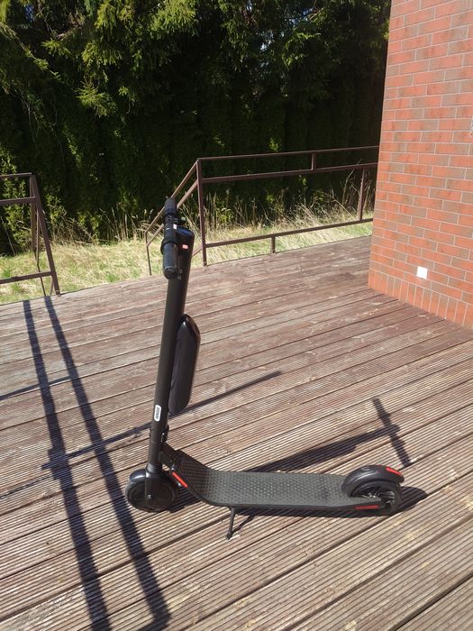 Ninebot ES2 hulajnoga elektryczna