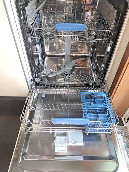 Máquina de Lavar Loiça Indesit | Excelente Estado | Oportunidade Imperdível – Braga
