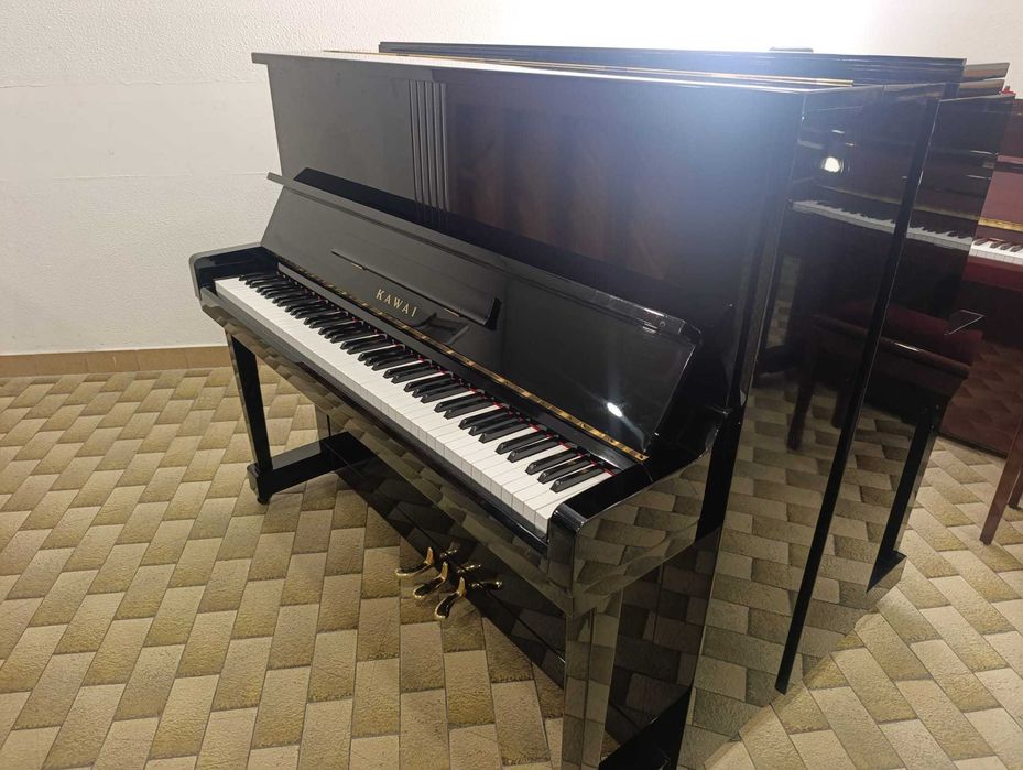 Piano Acústico Kawai NO.Ks1 - em ótimo estado