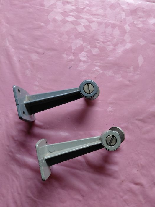 Настенный кронштейн для крепления .