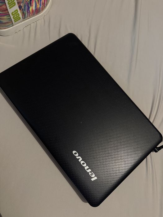 Ноутбук lenovo g555  , працює