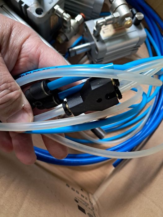 Material Pneumática com pouco ou sem uso