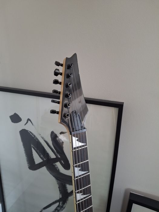 Guitarra Ibanez Gio GRG 121DX com acabamento Walnut (WNF)