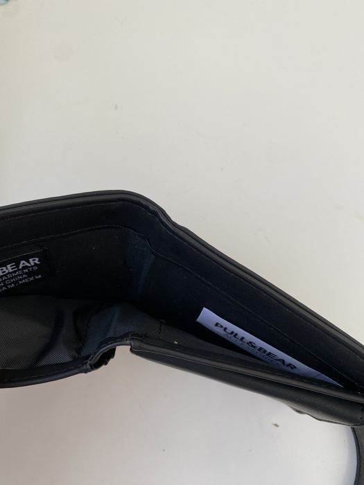 Pull&Bear carteira com efeito pele