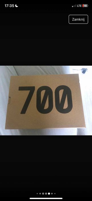 Yezzy 700 MNVN geode