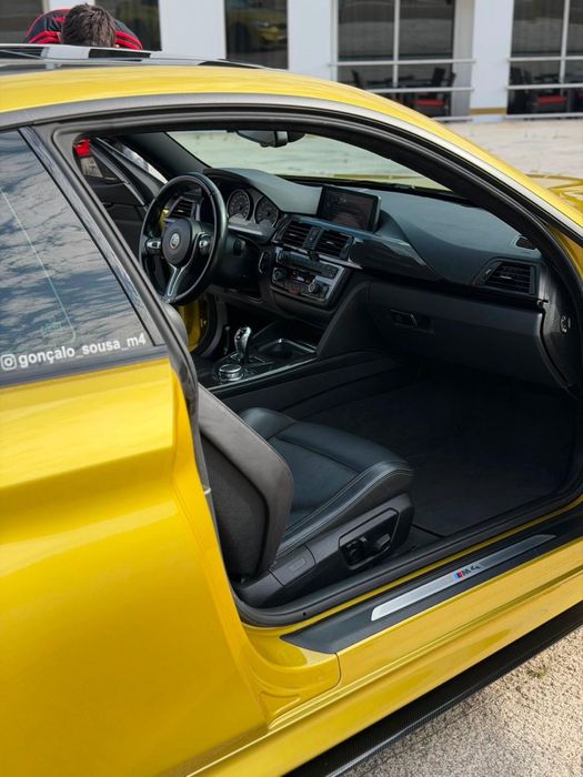 BMW M4 Austin Yellow Metallic