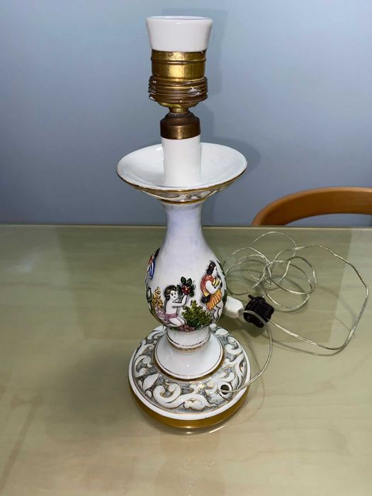 Candeeiro de mesa vintage de cerâmica