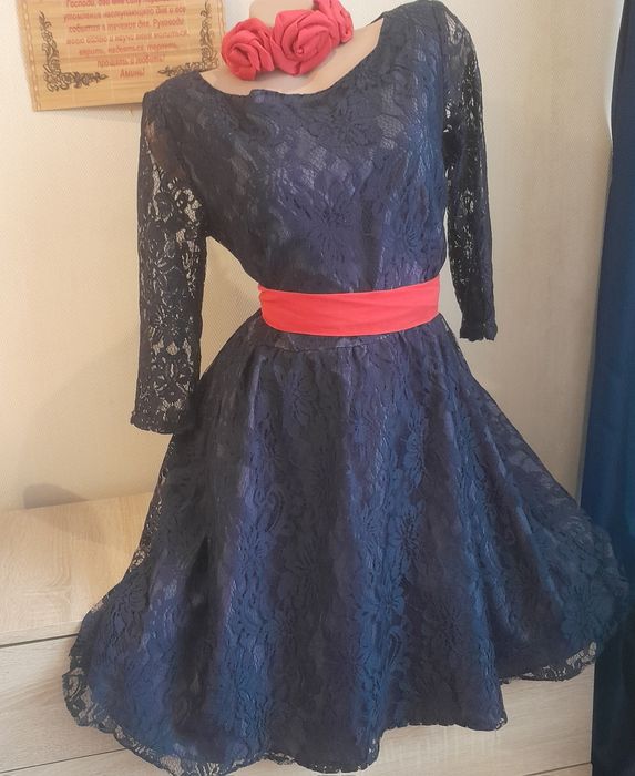 Нарядний комплект або сукня