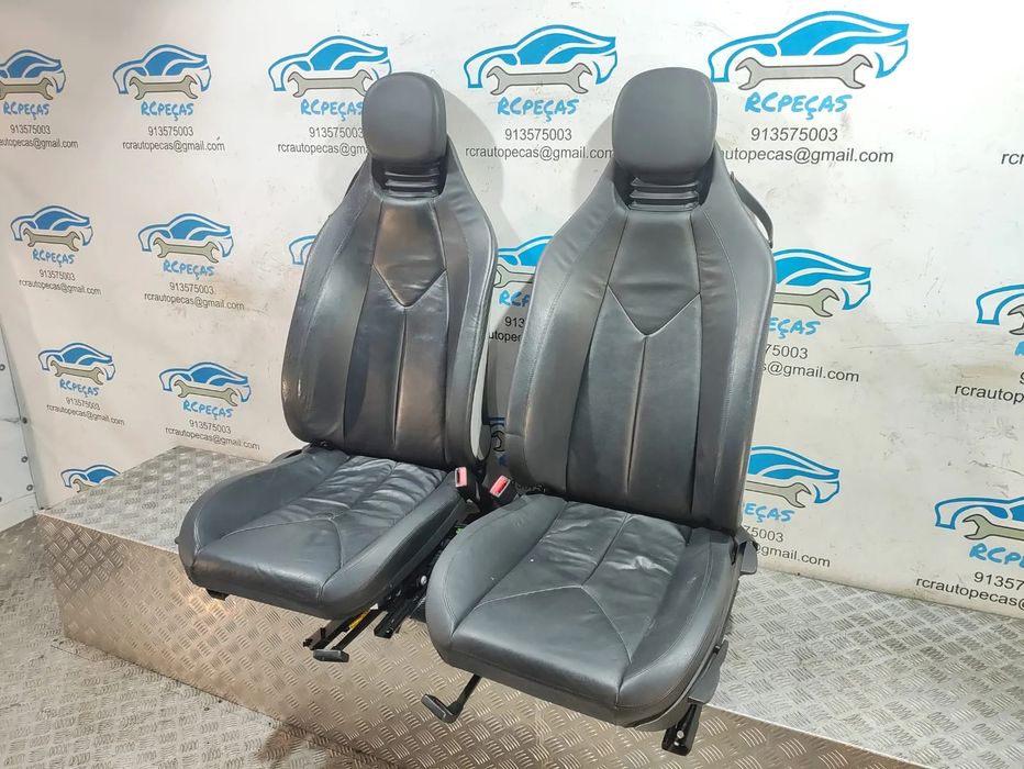 Conjunto Bancos Frente Frontais Pele Mercedes Benz SLK R171