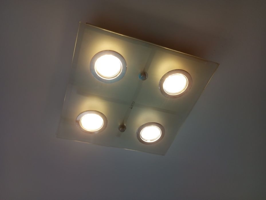 Plafon de Teto 4 Focos em Vidro Fosco