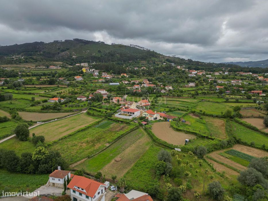 Casa em Ruínas com Jardim em Anais, Ponte de Lima