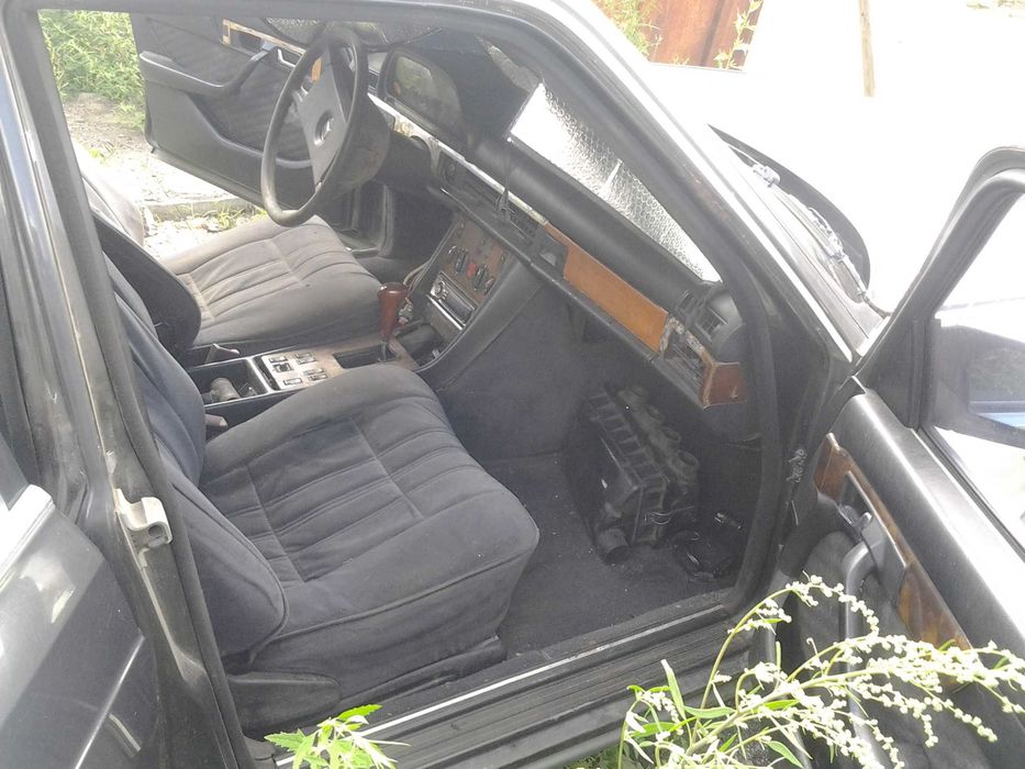 126 мерседес седан