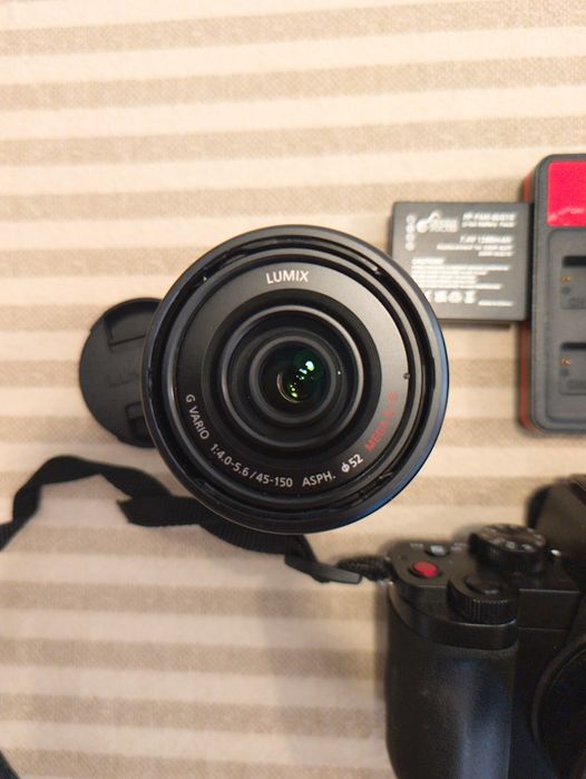 Máquina Fotográfica Mirrorless Lumix DC-G100D + 12-32mm + 45-150mm + 25mm