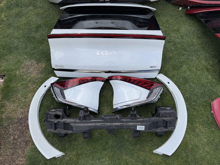 Kia EV6 Light Wind Gt-line GT Ляда Кришка багажника Бампер задній Підсилювач Фонарь лівий правий Пластик багажника весь комплект РОЗБОРКА / ЗАПЧАСТИНИ
