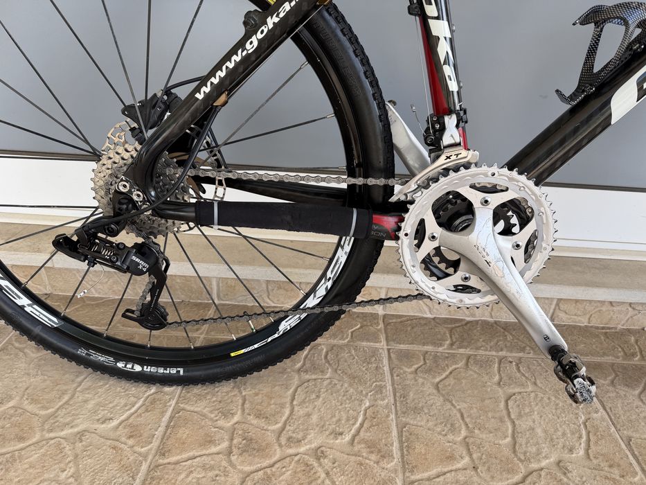 Bicicleta de BTT em carbono