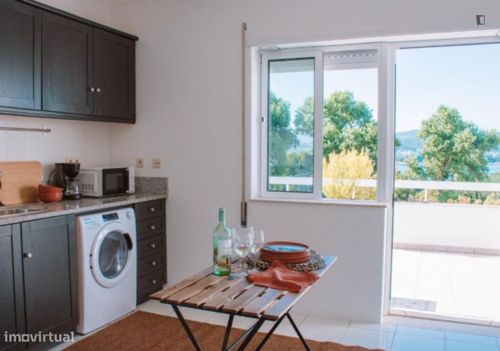 Apartamento com 4 quartos - localizado em Viana do castelo