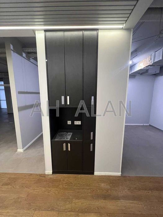 Оренда  офісу на вулиці Спаській. Поділ