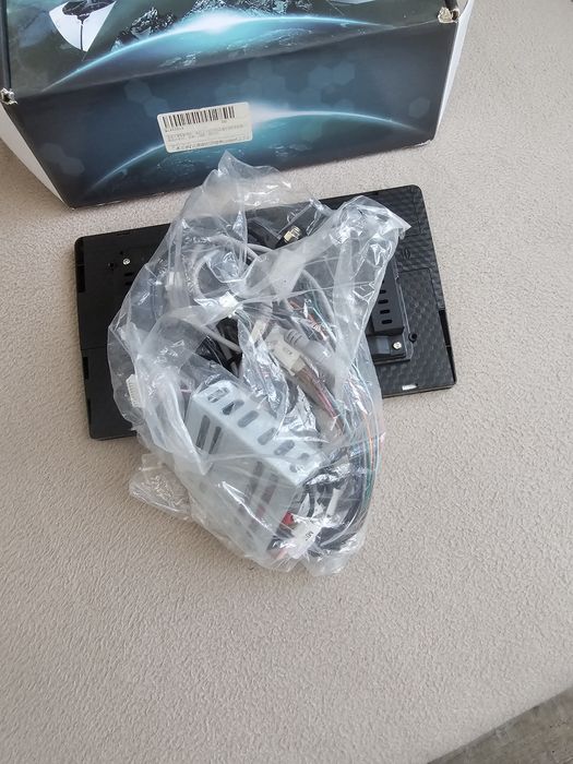 Ekran multimedialna do auta