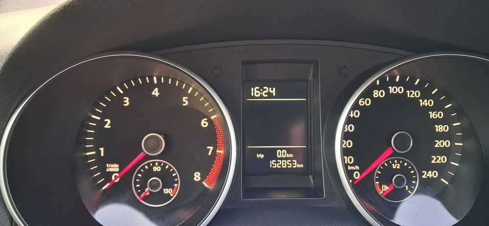 Volkswagen Golf VI 2009 1.6 benzyna 102KM